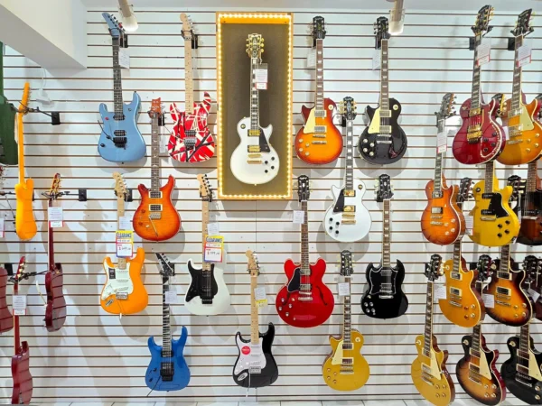 Retail Guitar Repair Tech